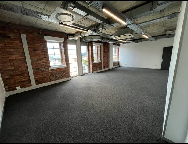 1,238M² OFFICE TO LET IN GREEN POINT